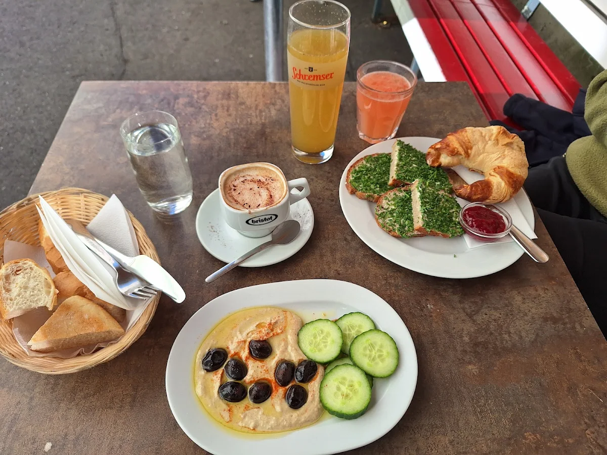 Hummus Plate