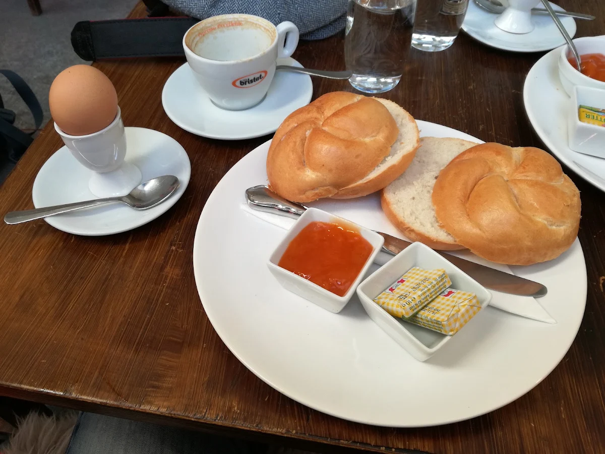 Schnittlauchbrot Und Wiener Frühstück