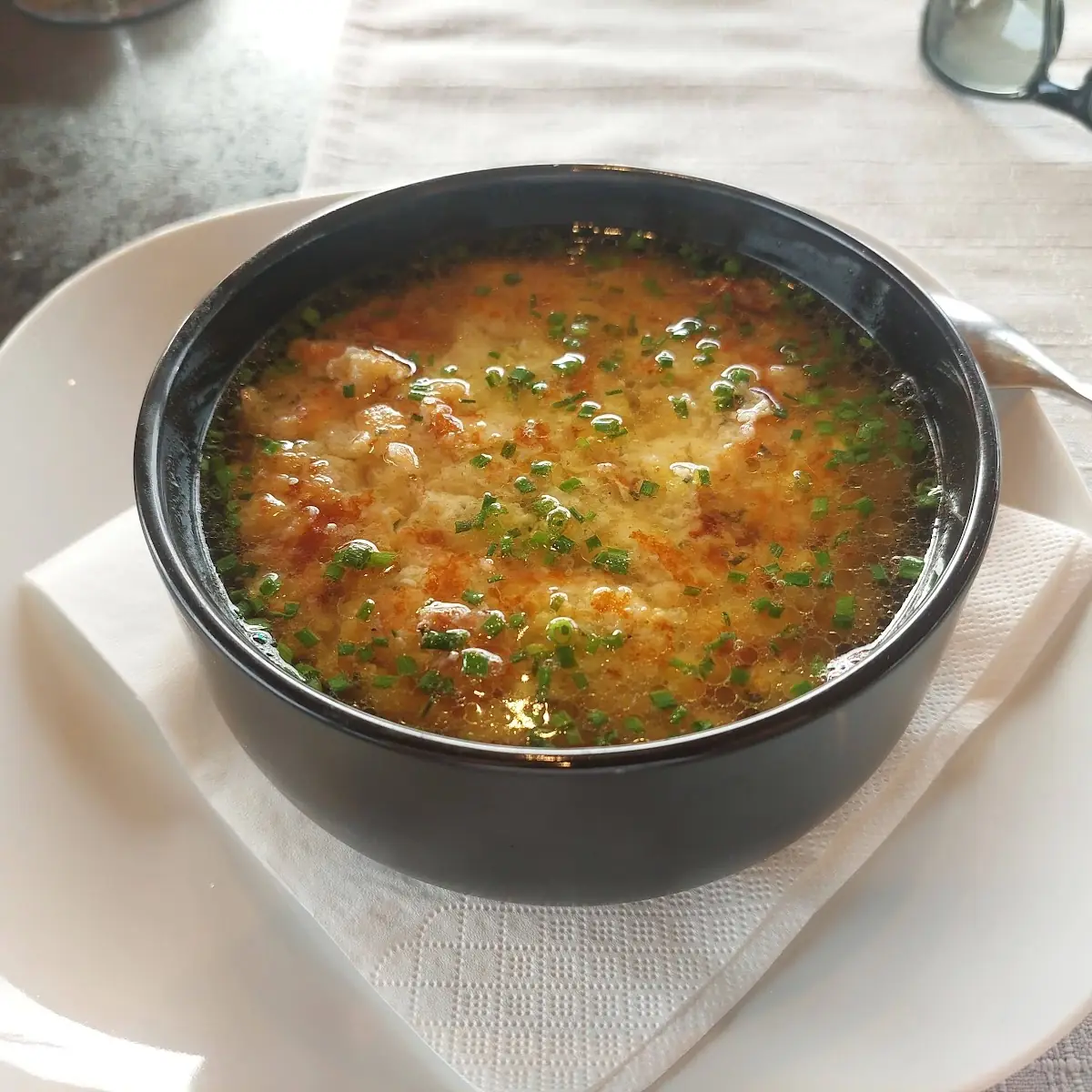 Kaspressknödelsuppe