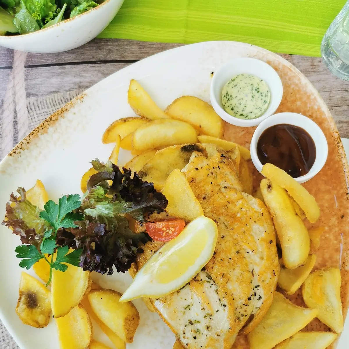 Hühnerfilet Mit Pommes