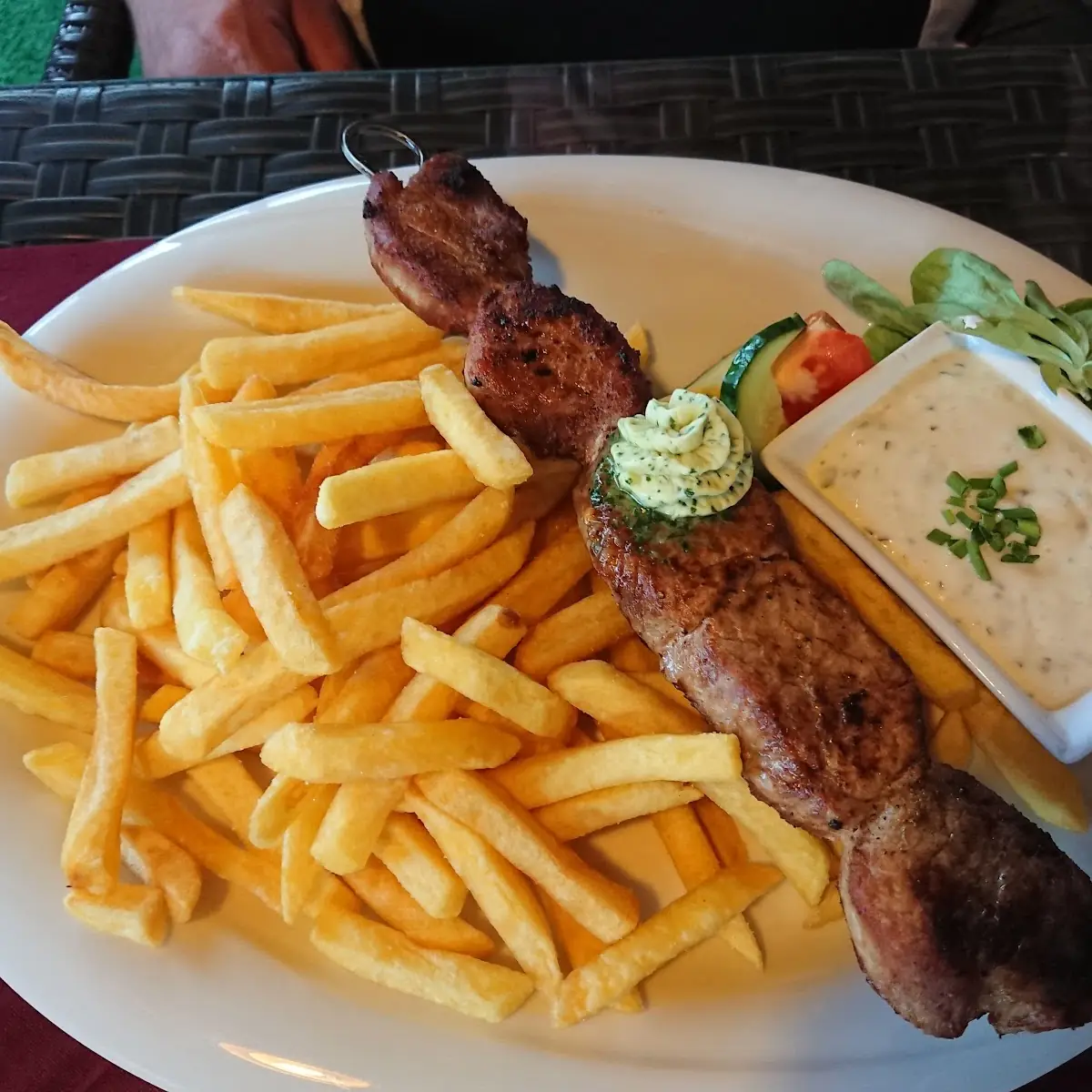 Räuberspieß Mit Pommes