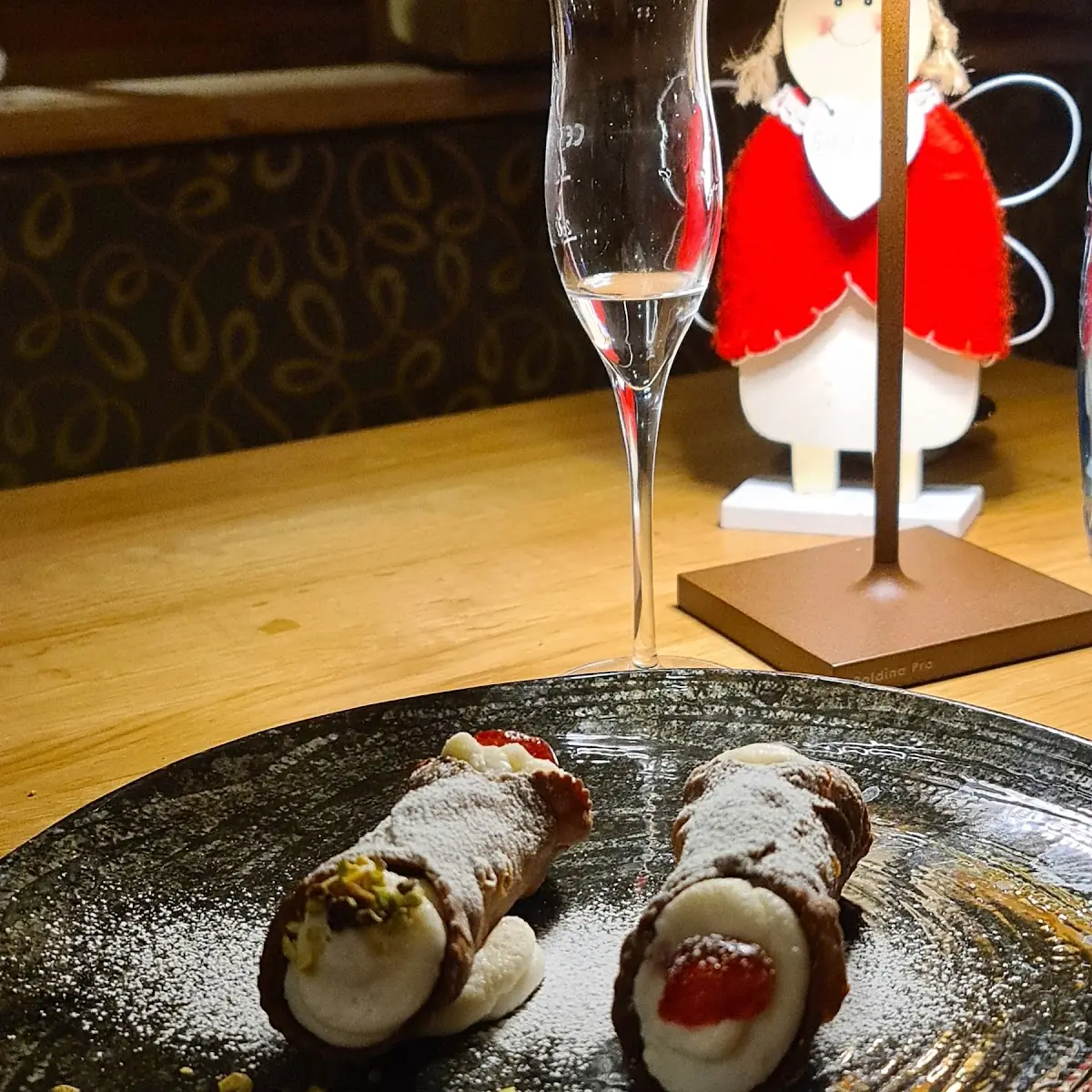 Sizilianische Cannolo Süsser Schafsricotta