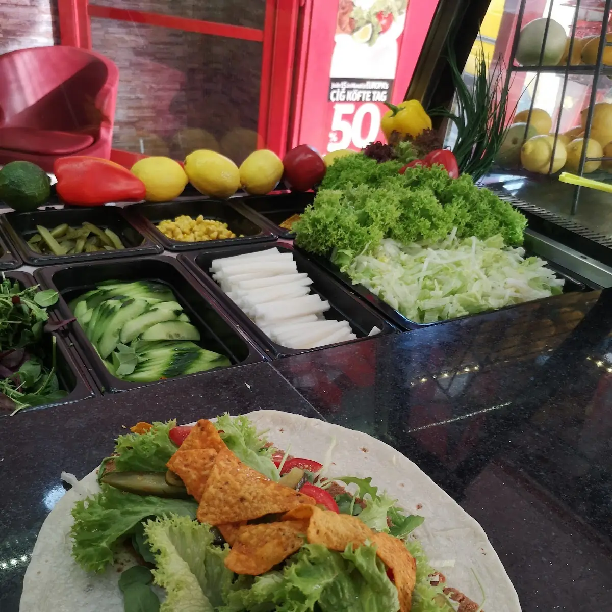 Çiğ Köfte Dürüm Mit Cips