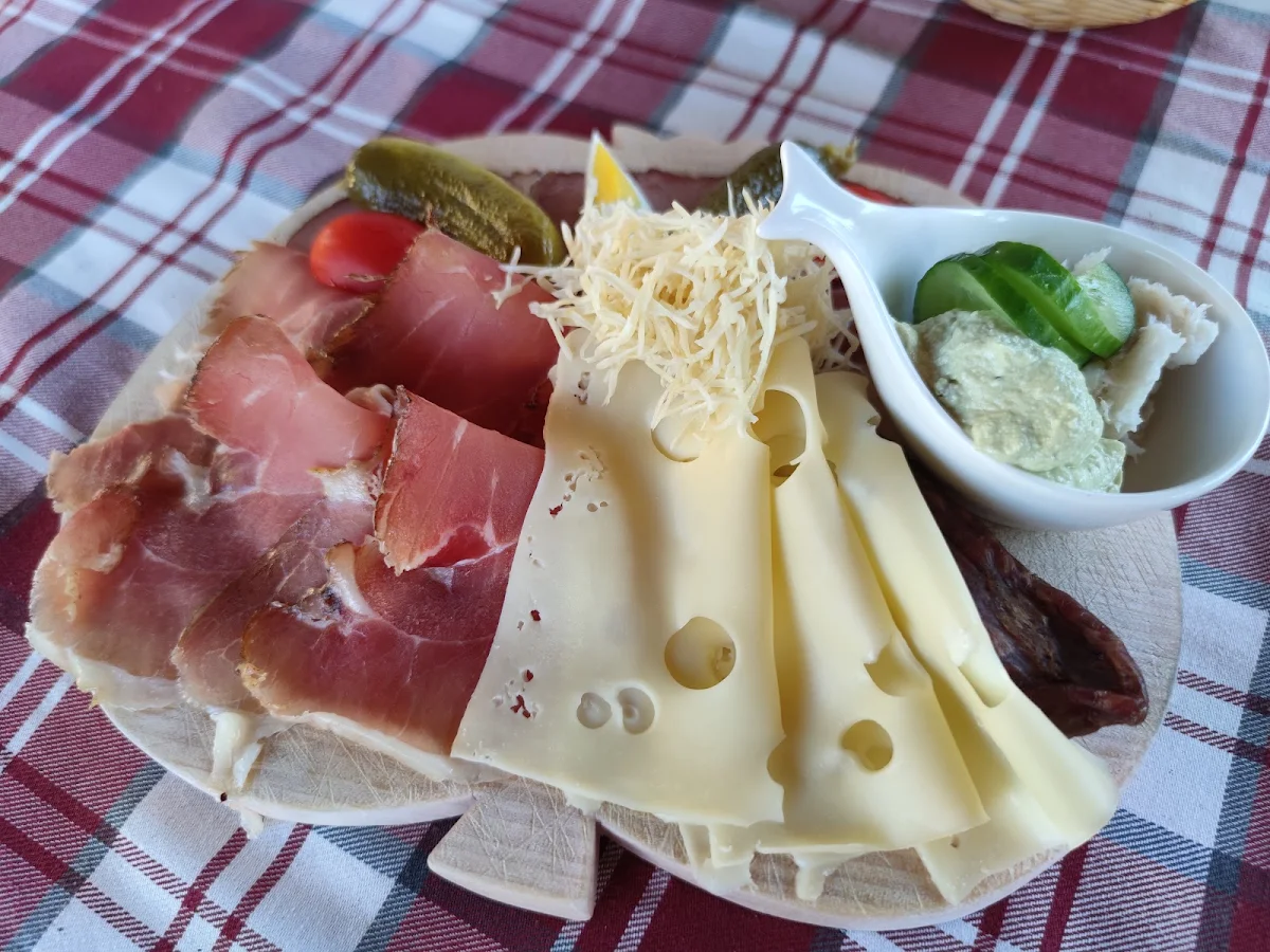 Brettljause Mit Käse