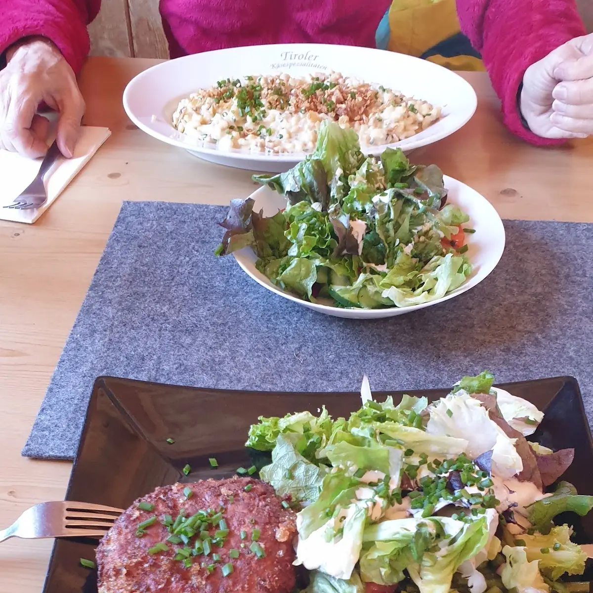 Kasklödl Mit Salat