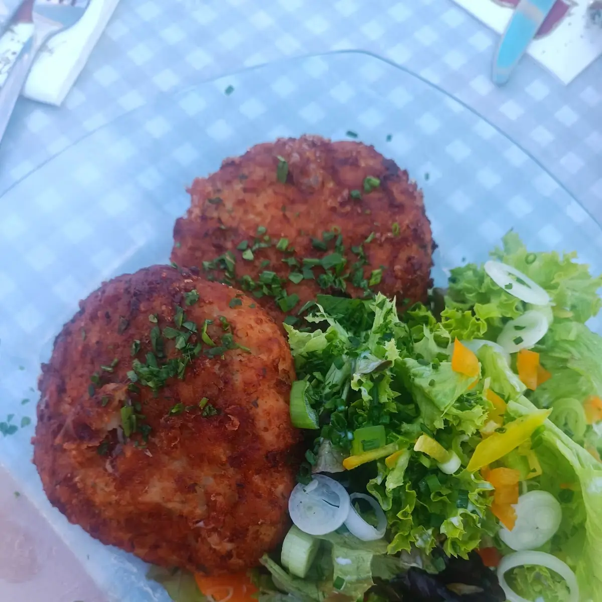Kaspressknödel Mit Salat