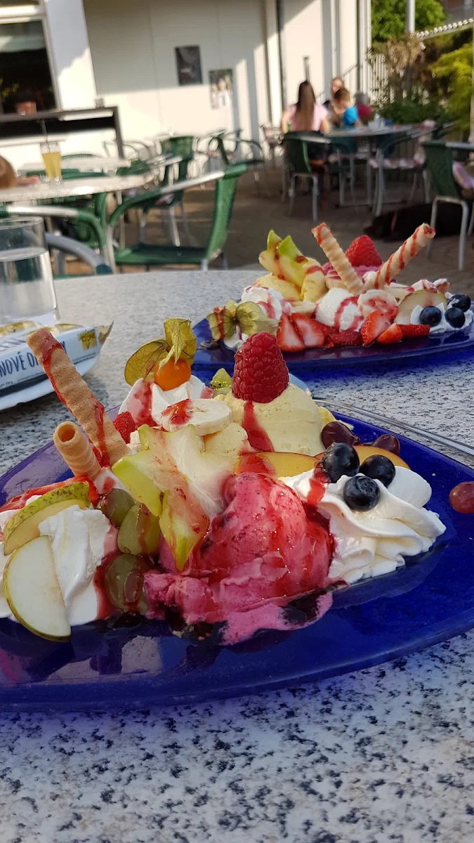 Früchtebecher