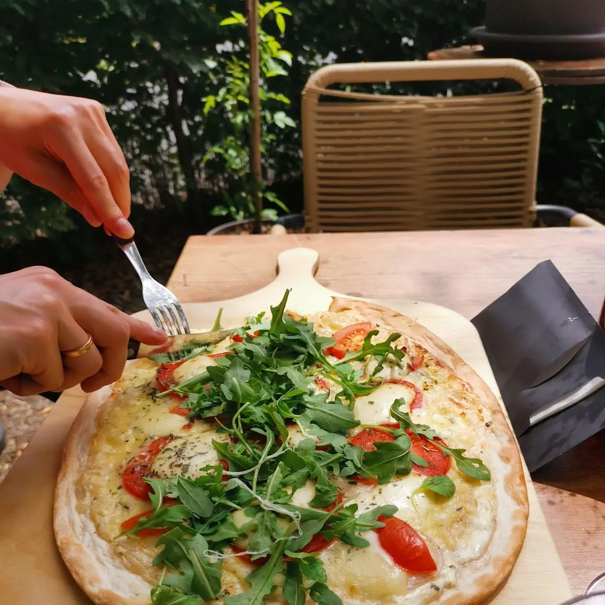 Flammkuchen Tomate Mozzarella