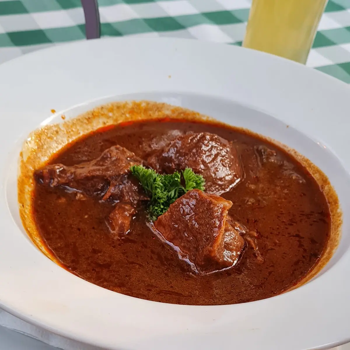Rindsgulasch Vom Heimischen Bio-almochsen