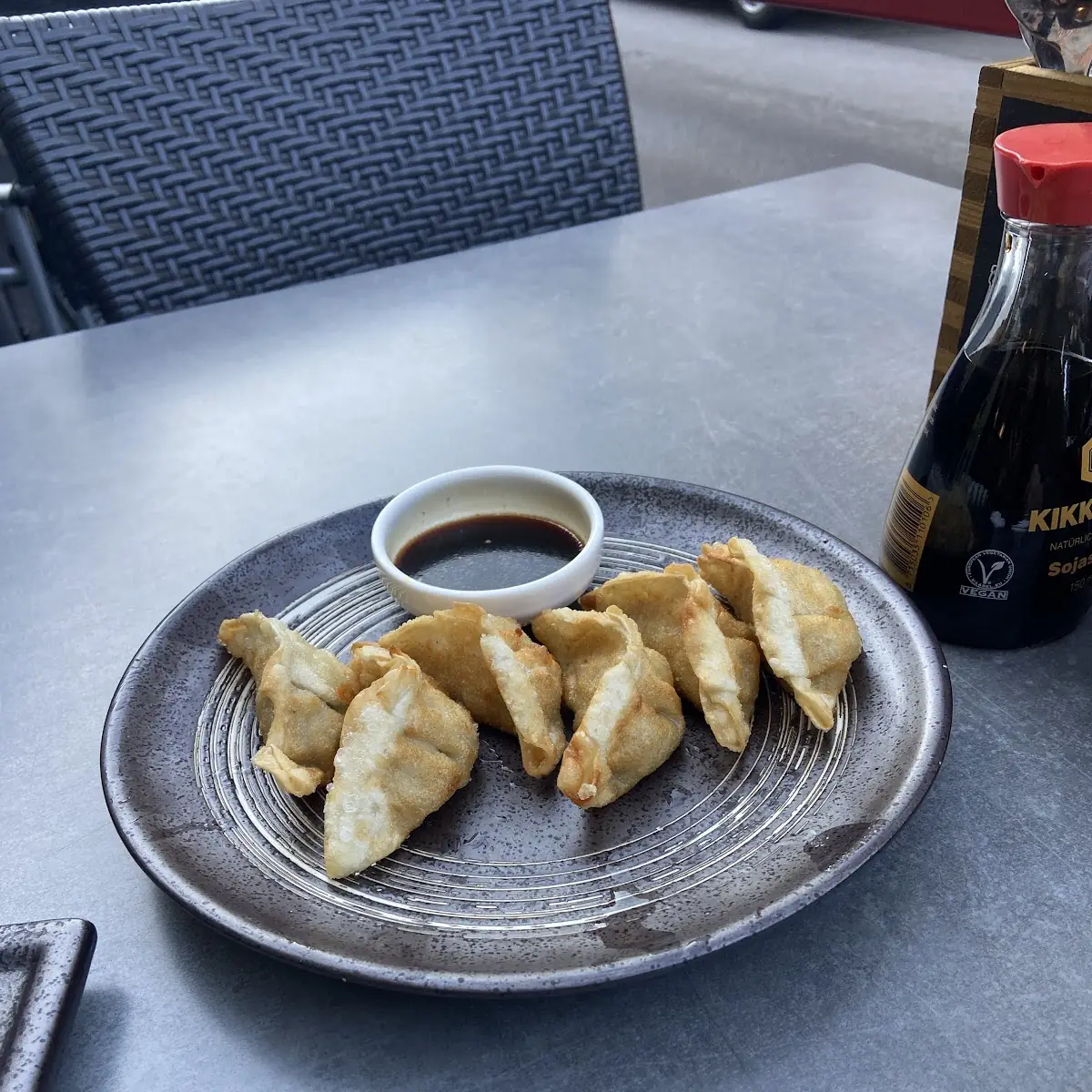 Peking Duck Roll