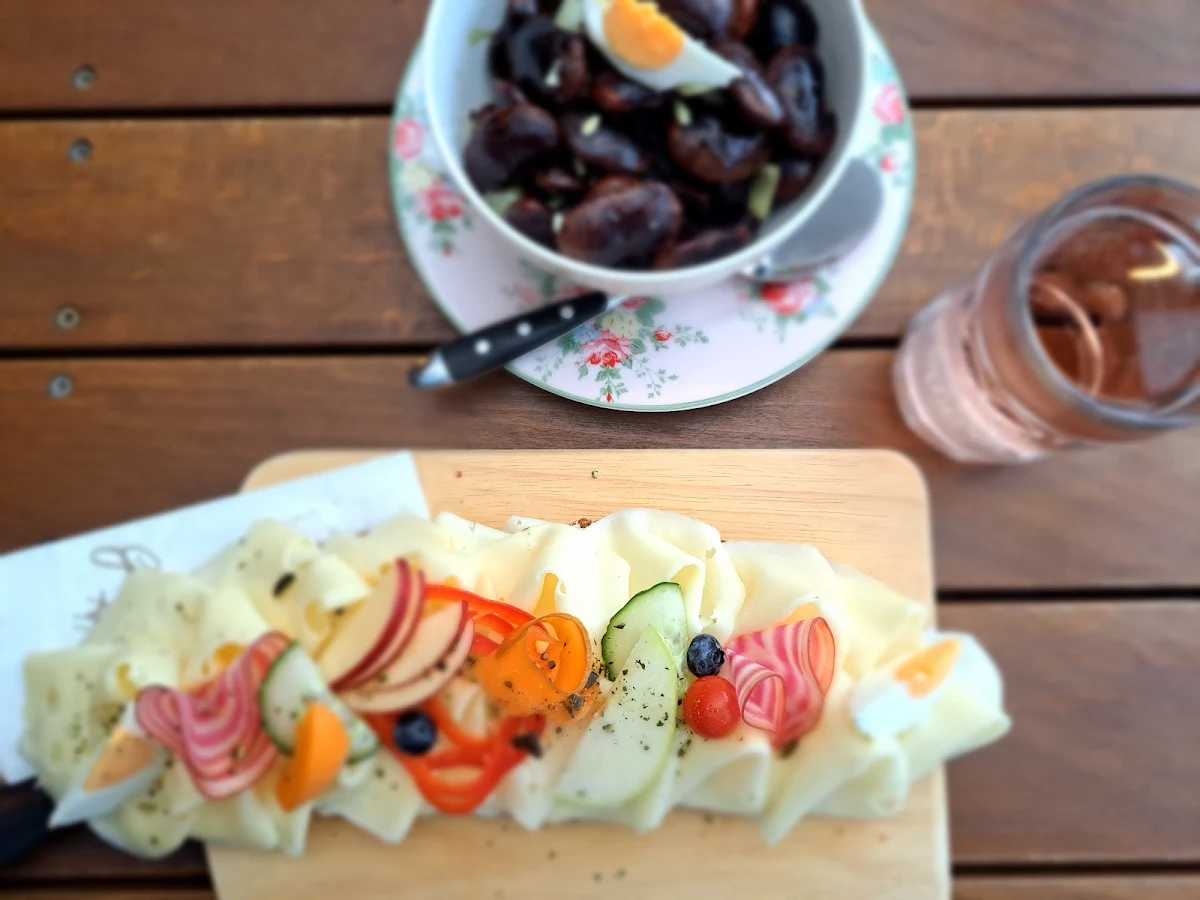 Käsebrot & Kaffeebohnen-salat