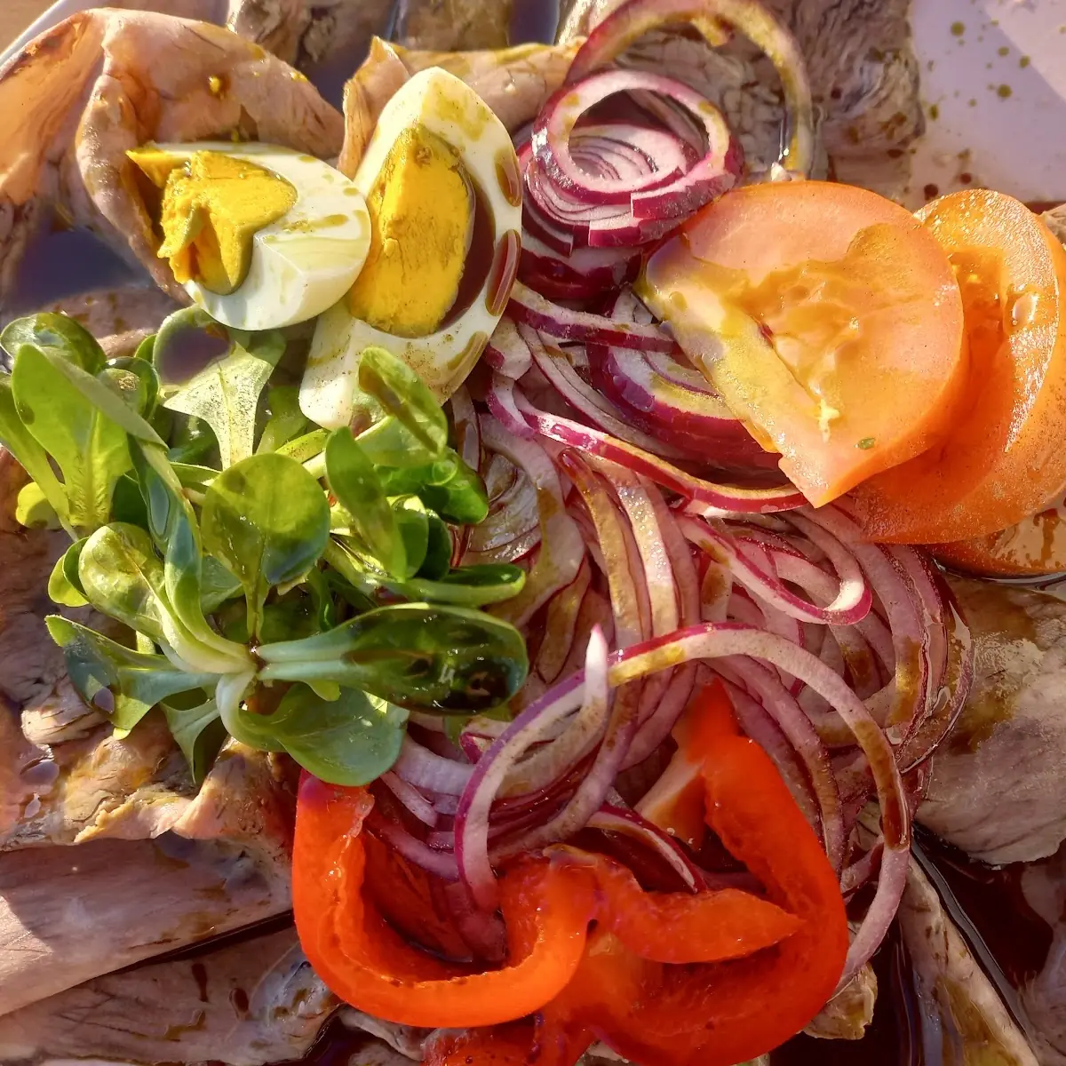 Saures Rindfleisch