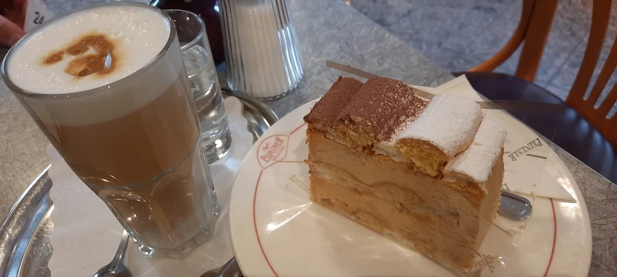Kardinalschnitte Kaffee