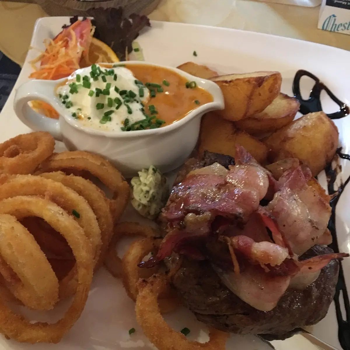 Filetsteak Mit Zwiebelringe
