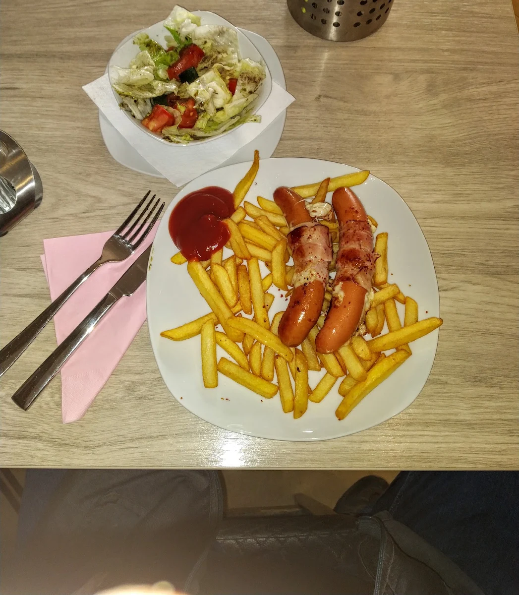 Berner Würstel Menü