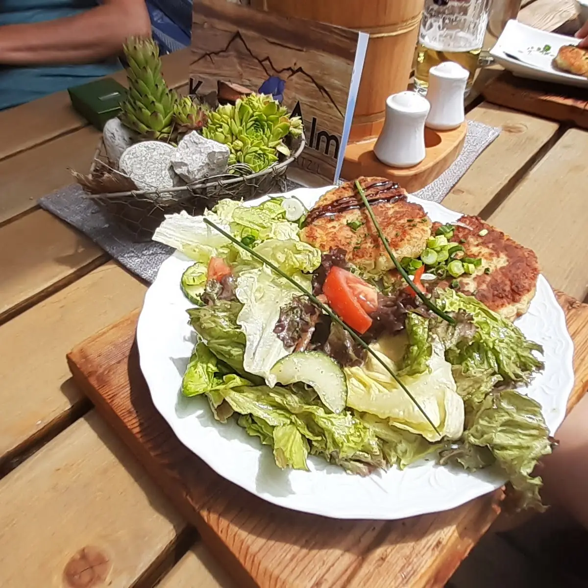 Salat Mit Pressknödel