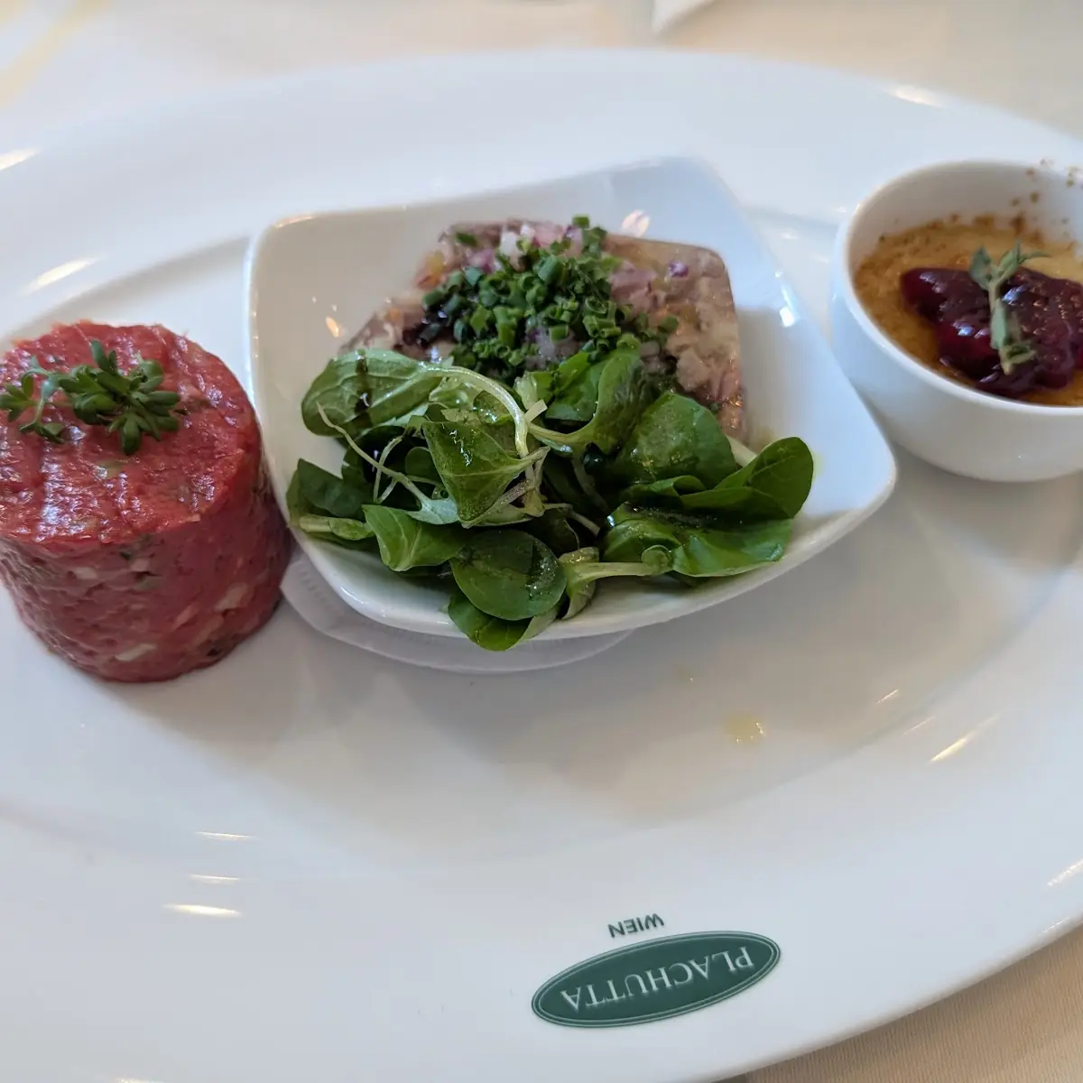 Beef Tartare Hot