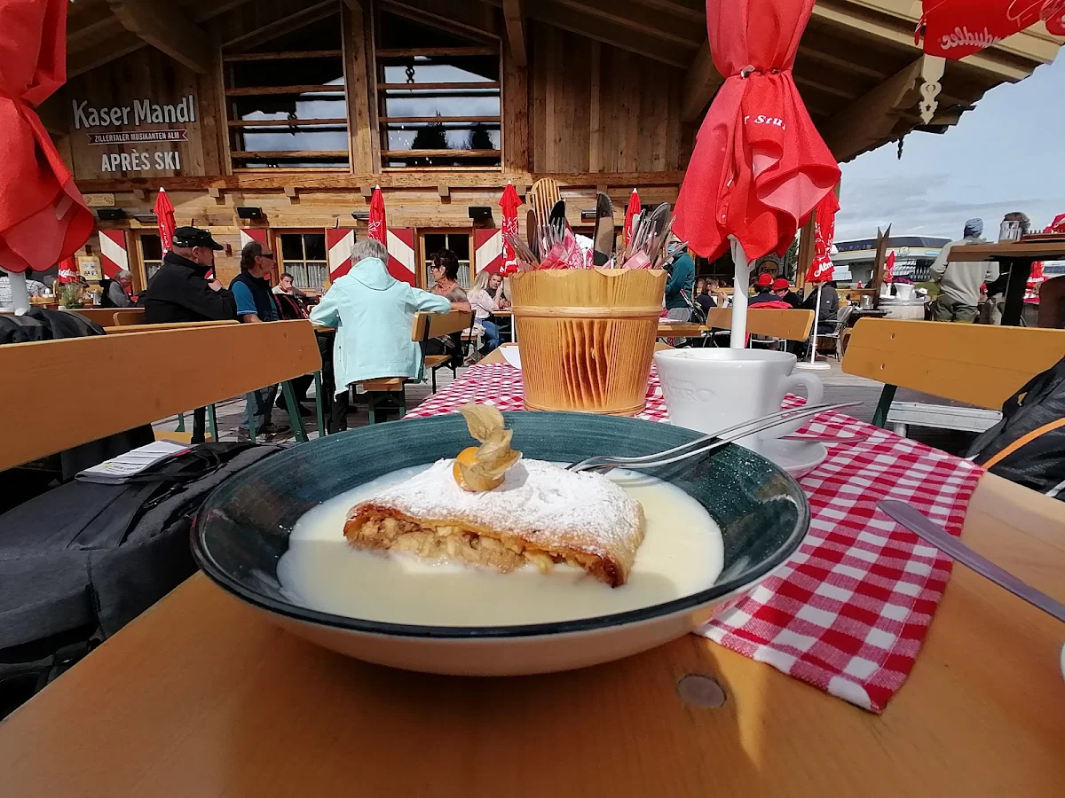 Apfelstrudel Mit Vanillesoße