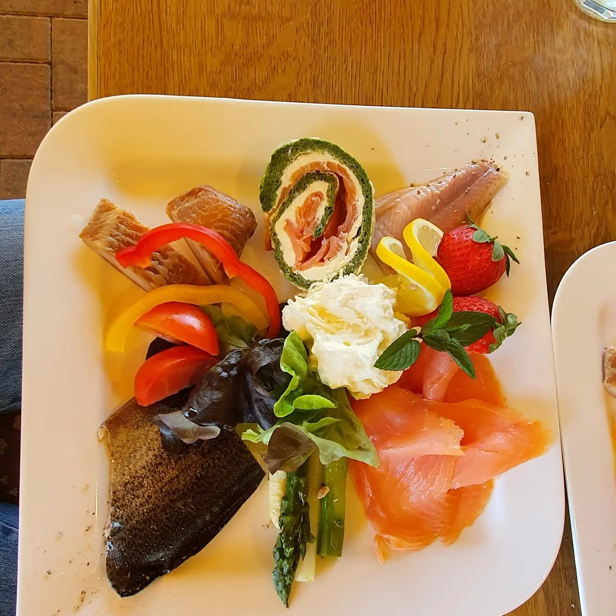 Feinschmecker Teller Vom Räucherfisch