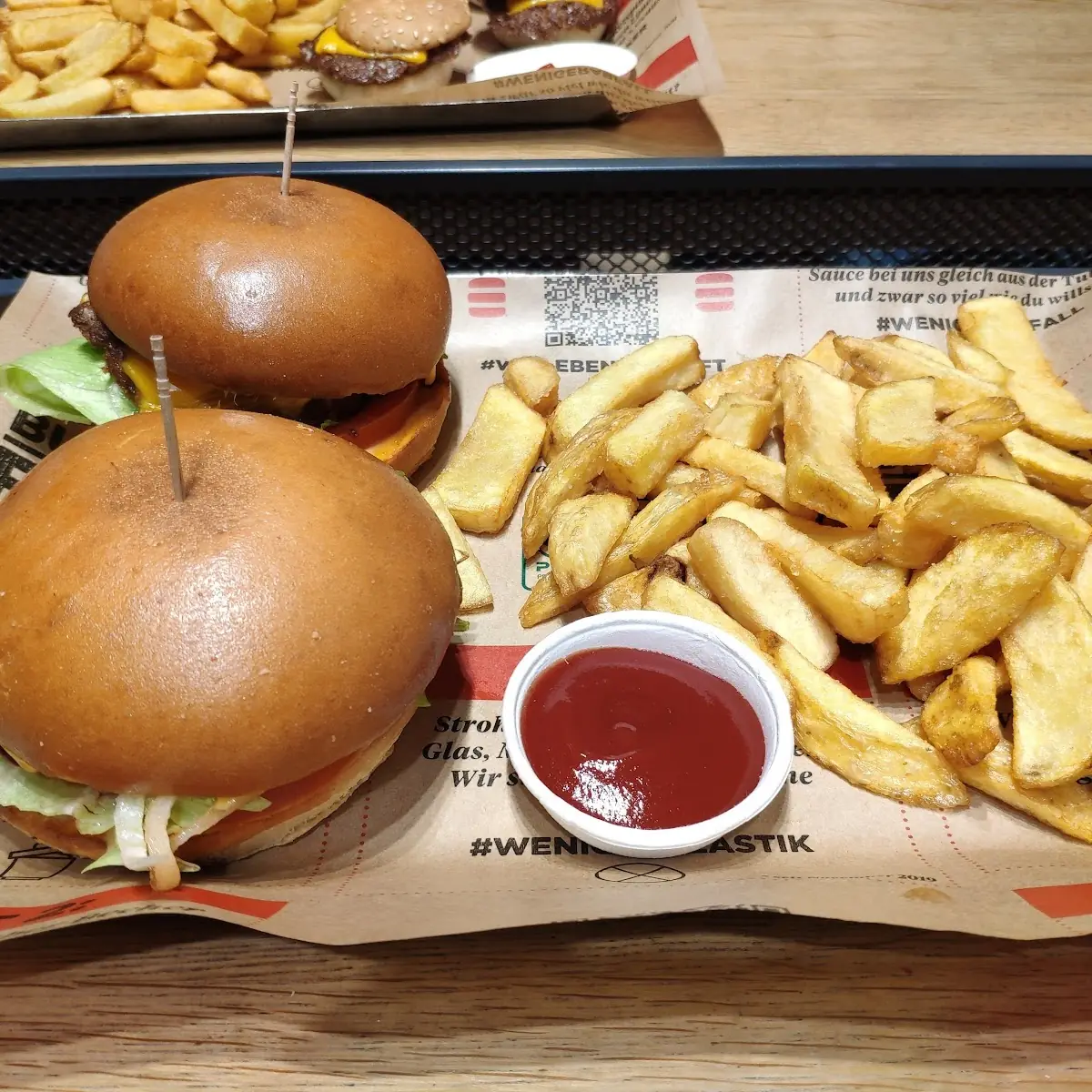 Double Cheeseburger Menü