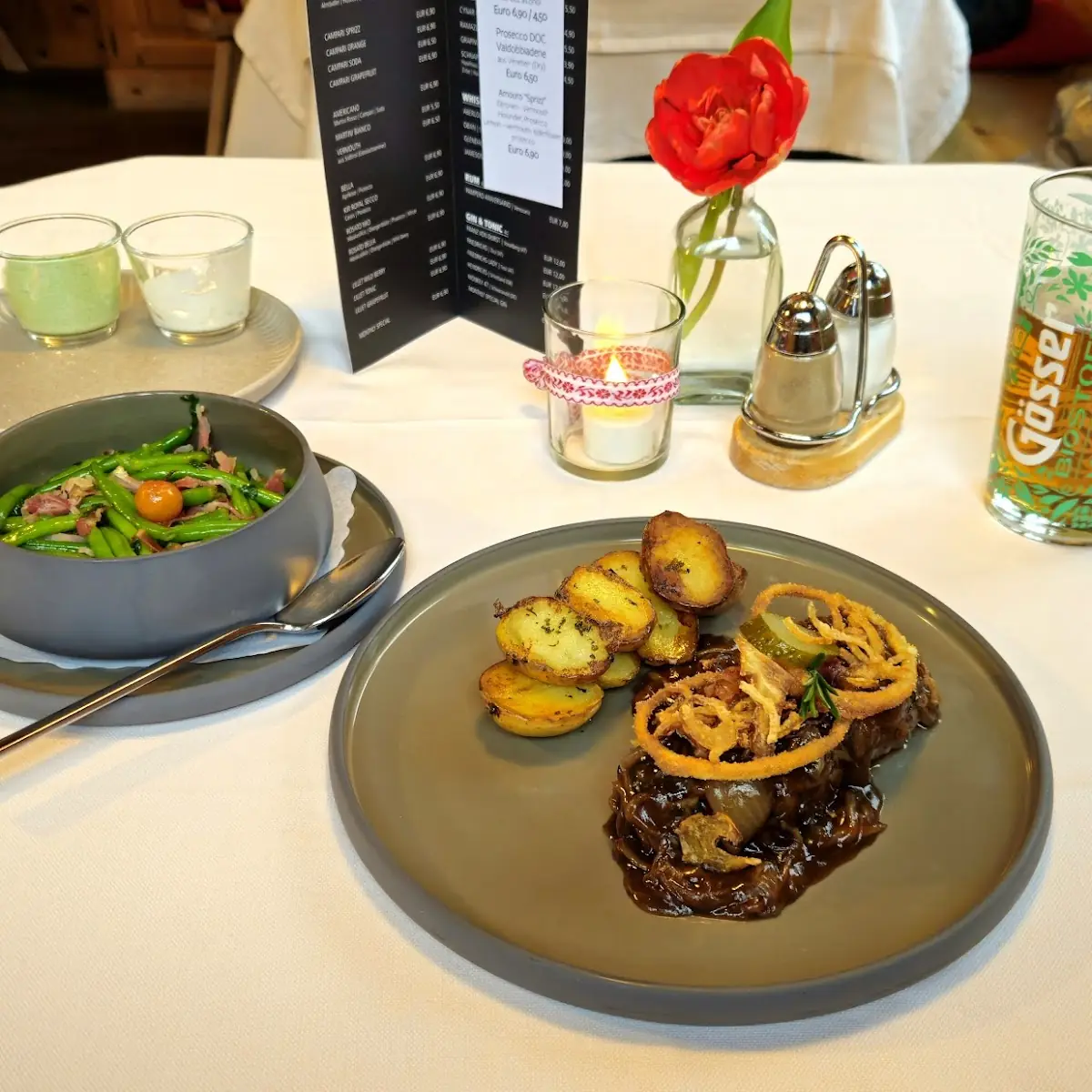 Zwiebelrostbraten Mit Speckbohnen
