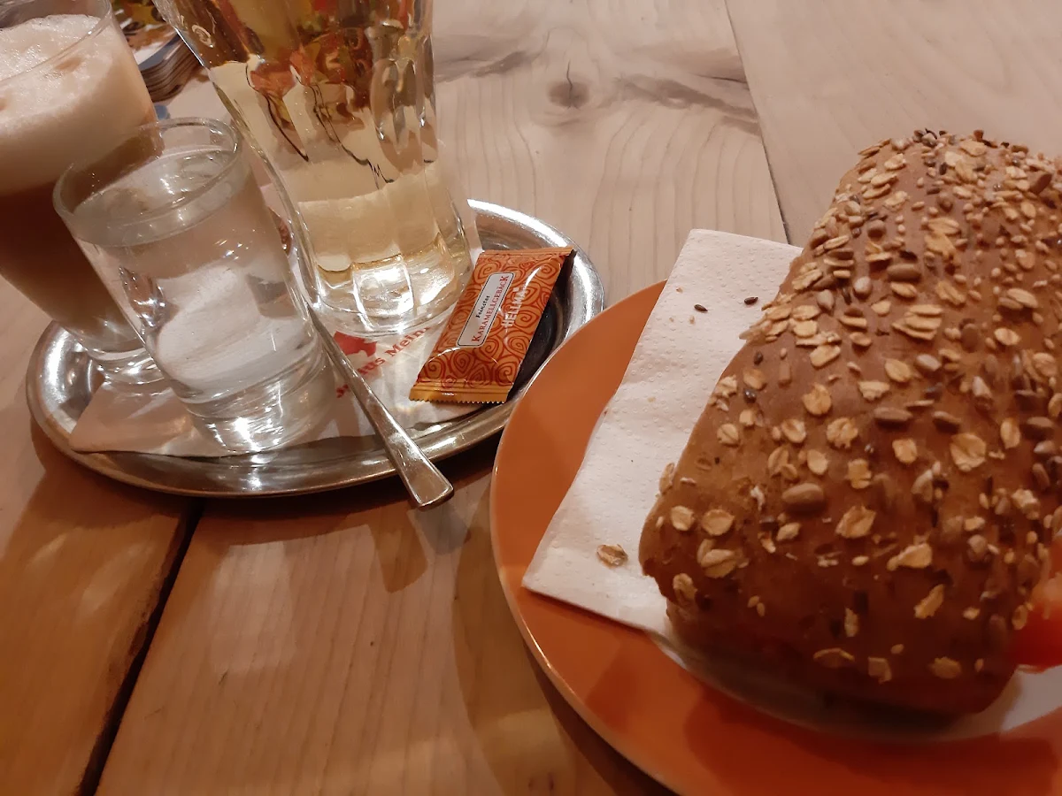 Joghurt Weckerl Mit Lachs