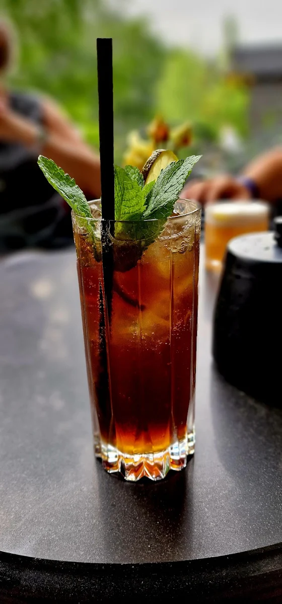 Espresso Tonic
