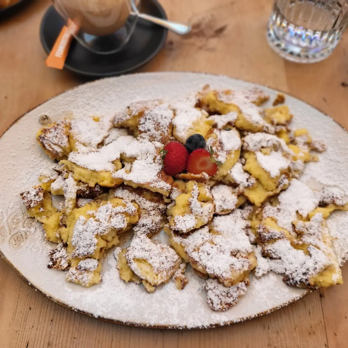 Kaiserschmarrn Mit Beeren