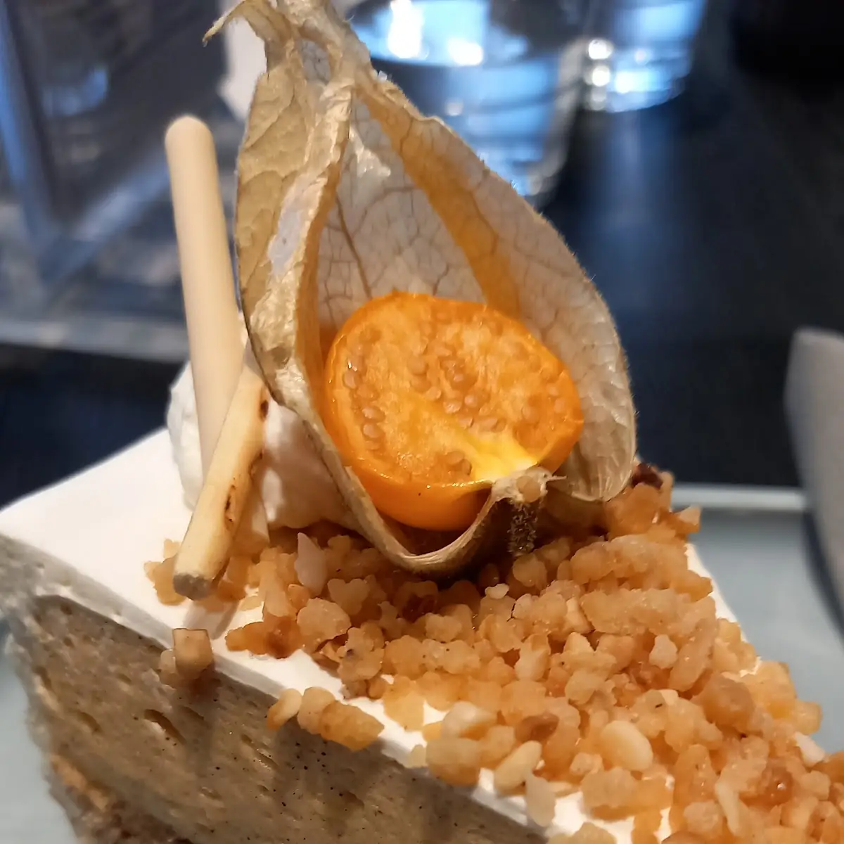 Mouse Mit Apfeltorte