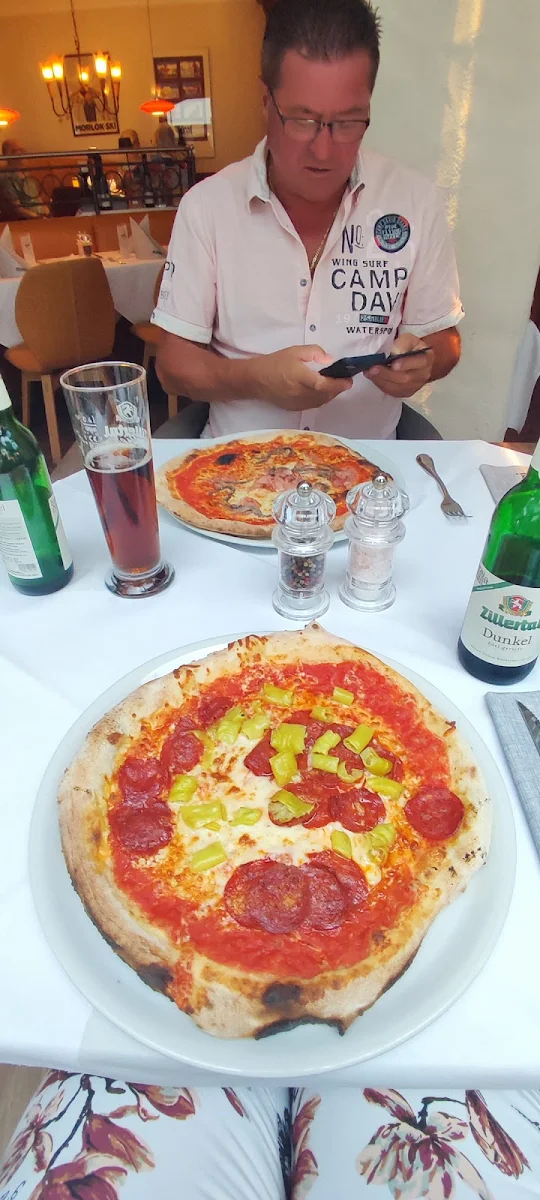 Pizza Salami Peperoni