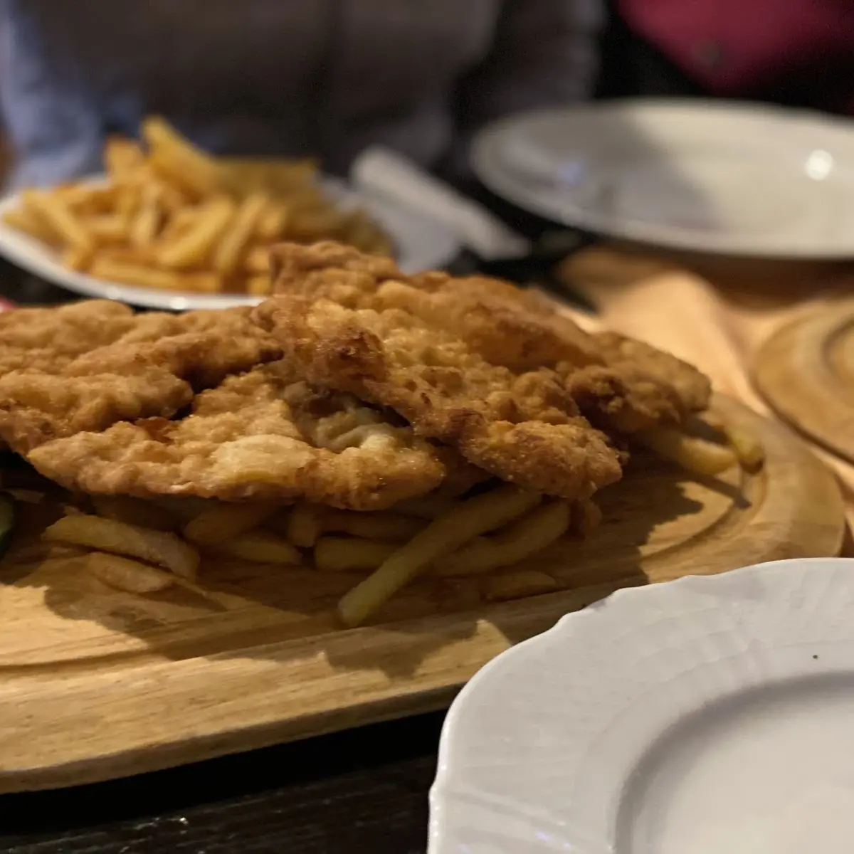Wiener Schnitzel Mit Pommes Frites