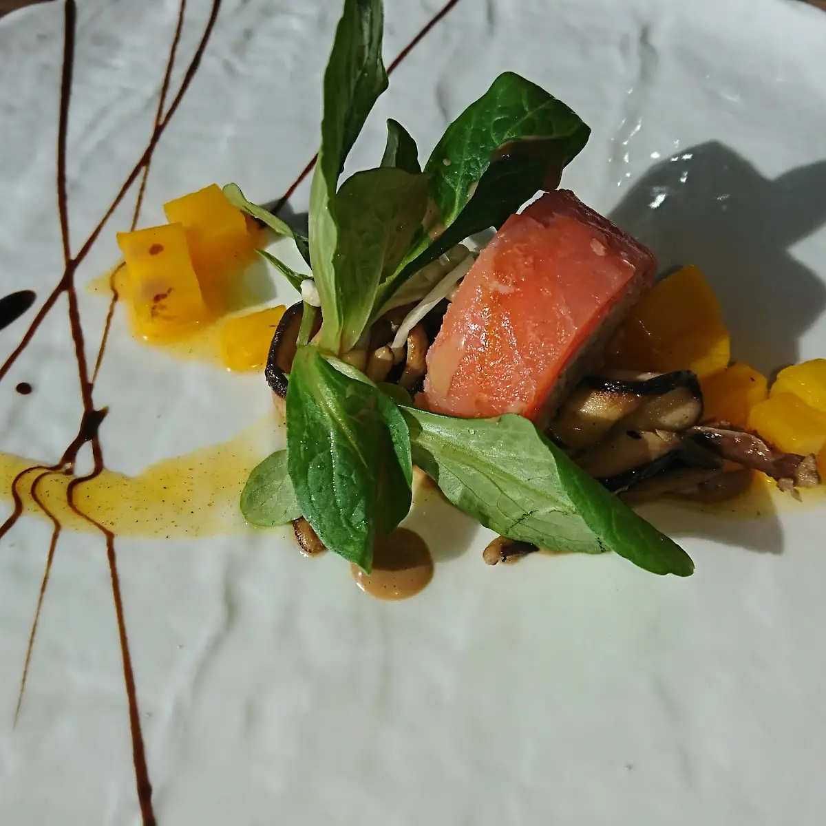 Räucherlachsterrine Mit Daikon-rettich