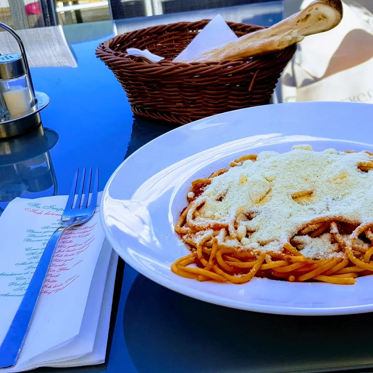 Spaghetti Pomodoro E Basilico