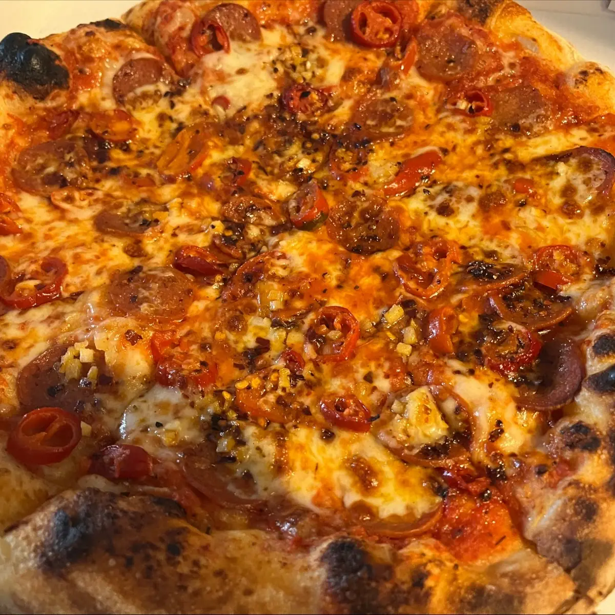 Pizza Pepe Nero