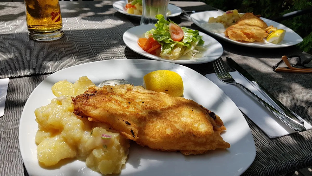 Schollenfilet Im Bierteig Mit Kartoffelsalat