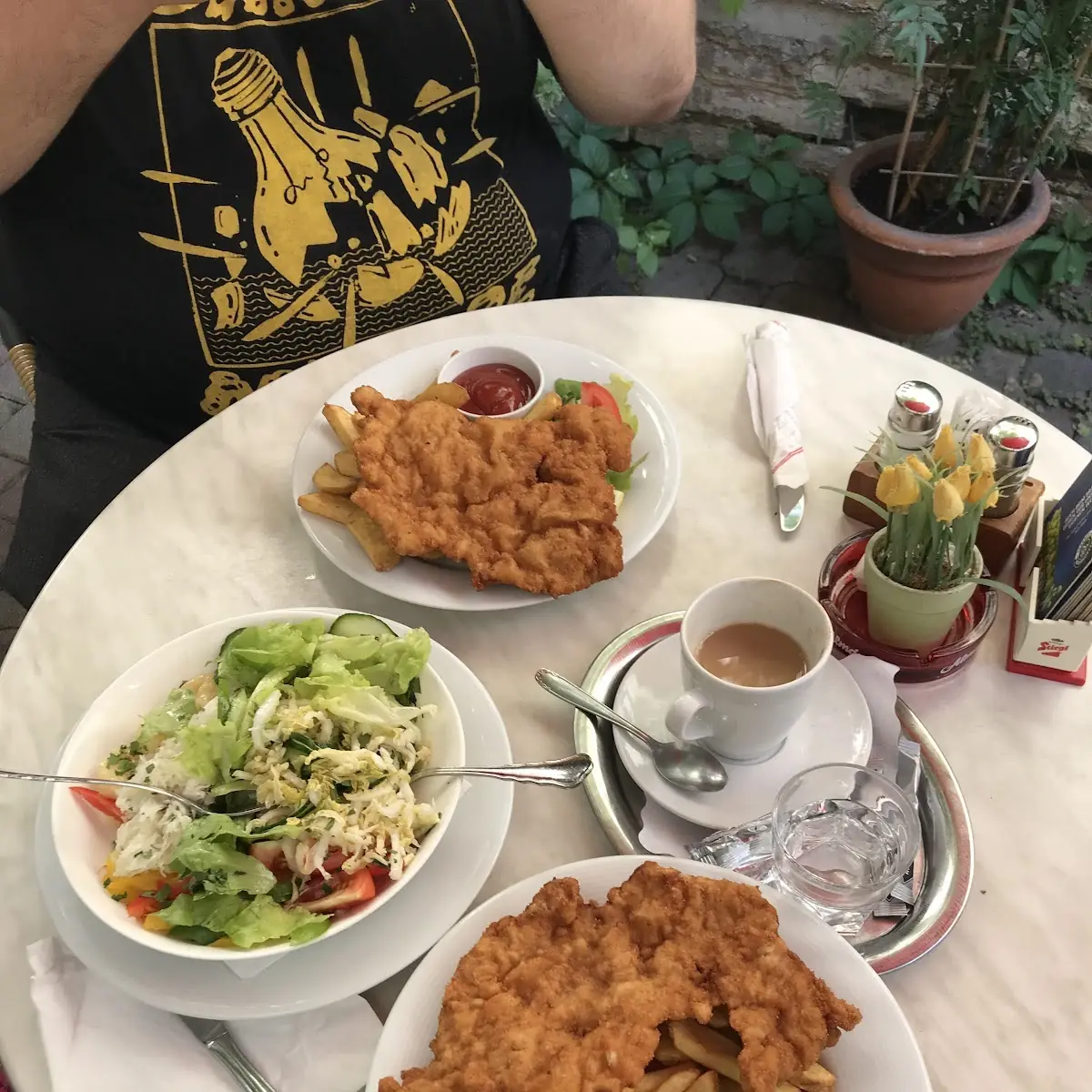 Steirischer Backhendlsalat