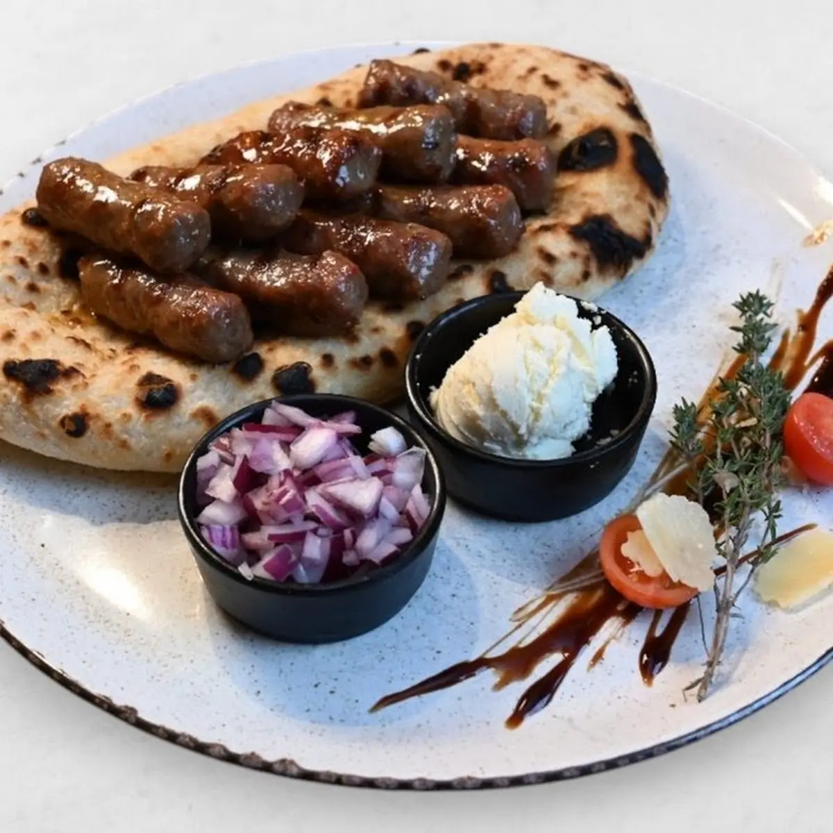 Uno Momento Ćevapi