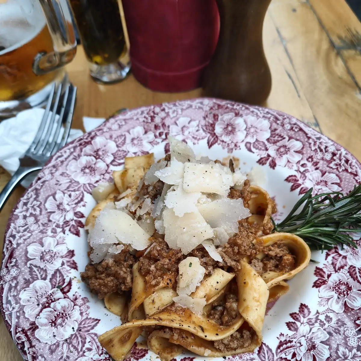 Cappellacci In Crema Di Tartufo