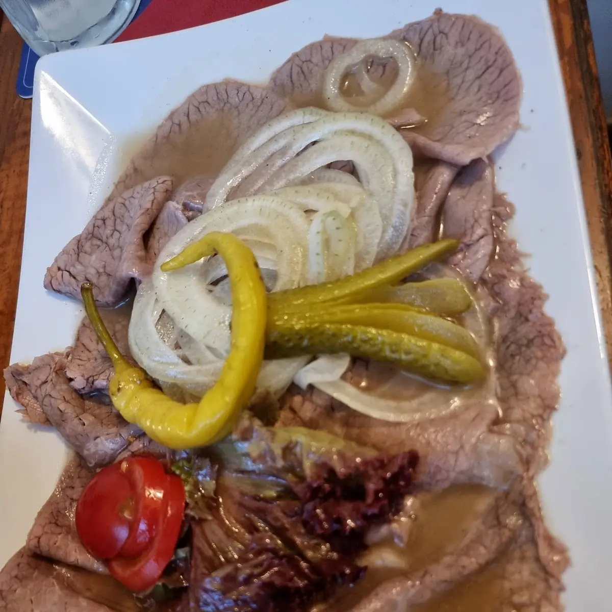Saures Rindfleisch