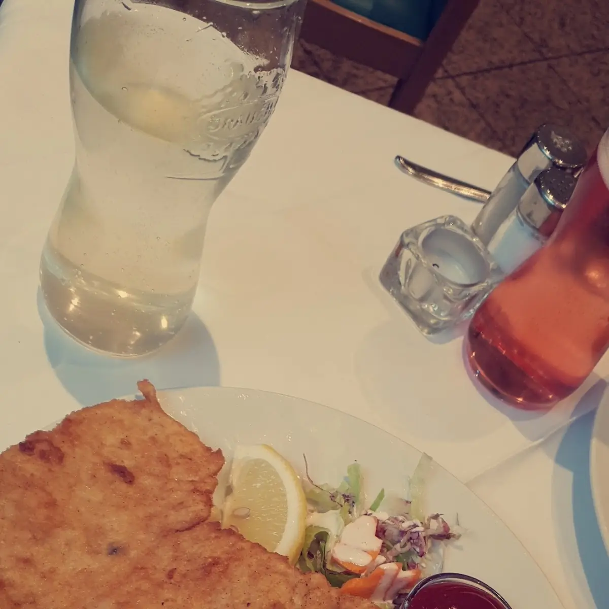 Wienerschnitzel Von Der Pute Mit Pommes