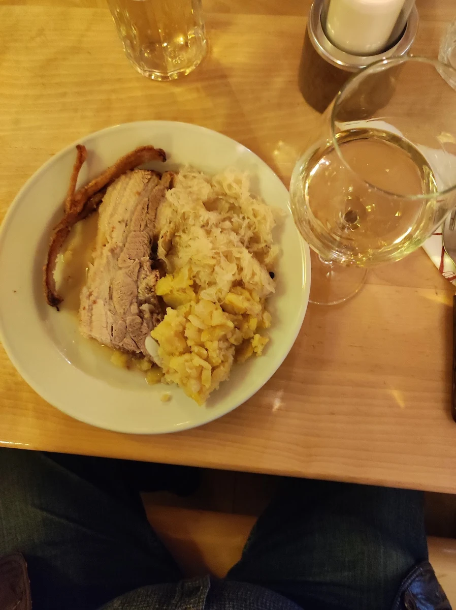 Kümmel Raten Mit Sauerkraut Und Erdäpfelschmarren