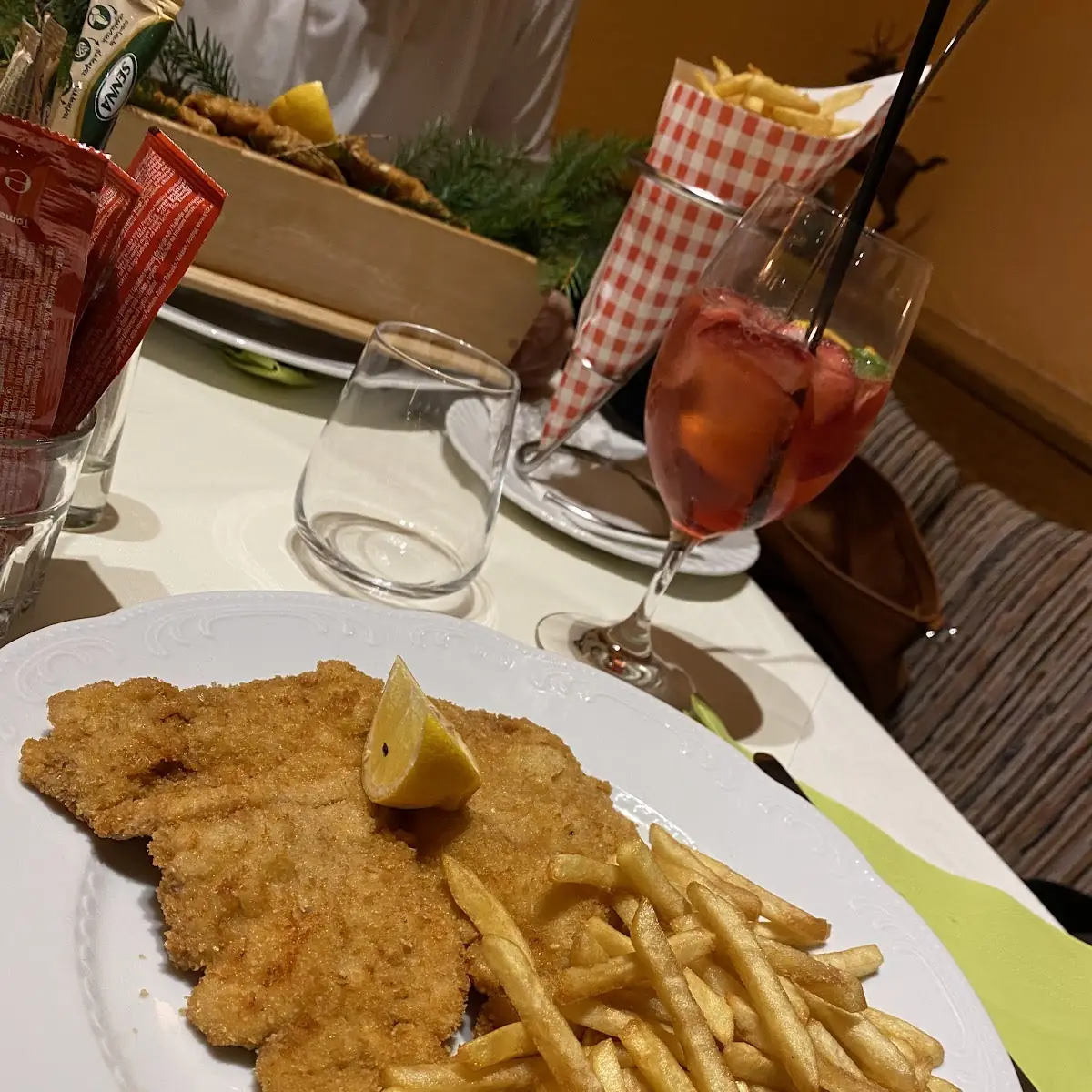 Mit Pommes