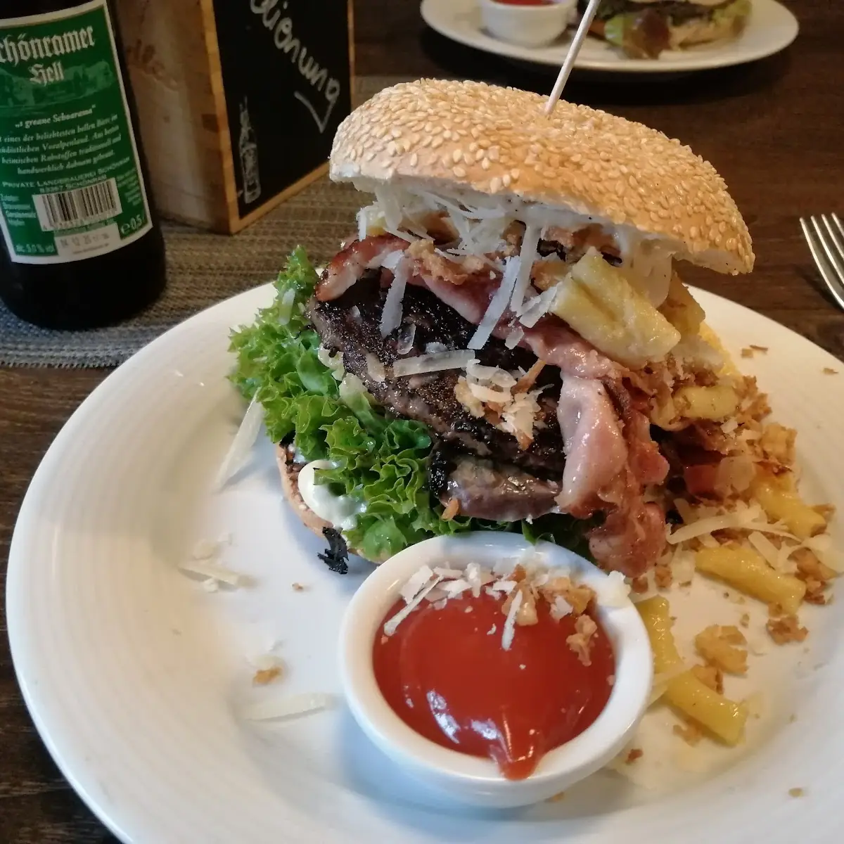 Mac'n Cheeseburger