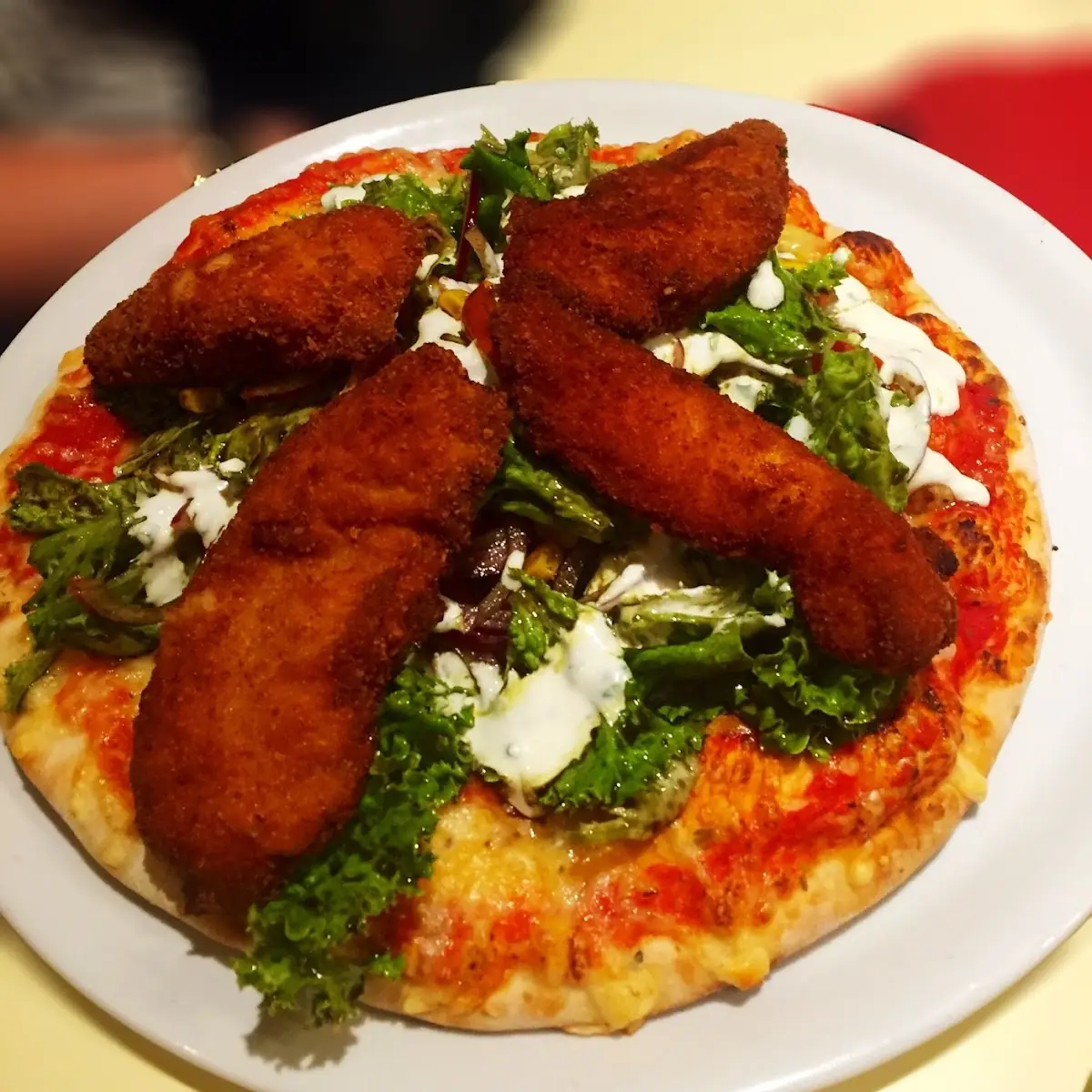 Sonderwunsch Salatpizza Mit Geb Hühnerstreifen