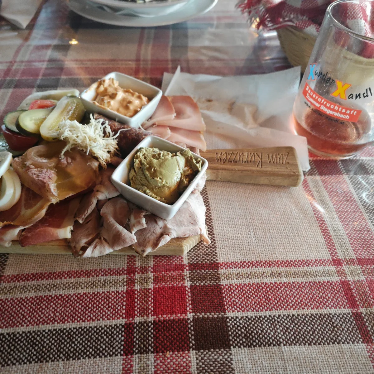 Bretteljause