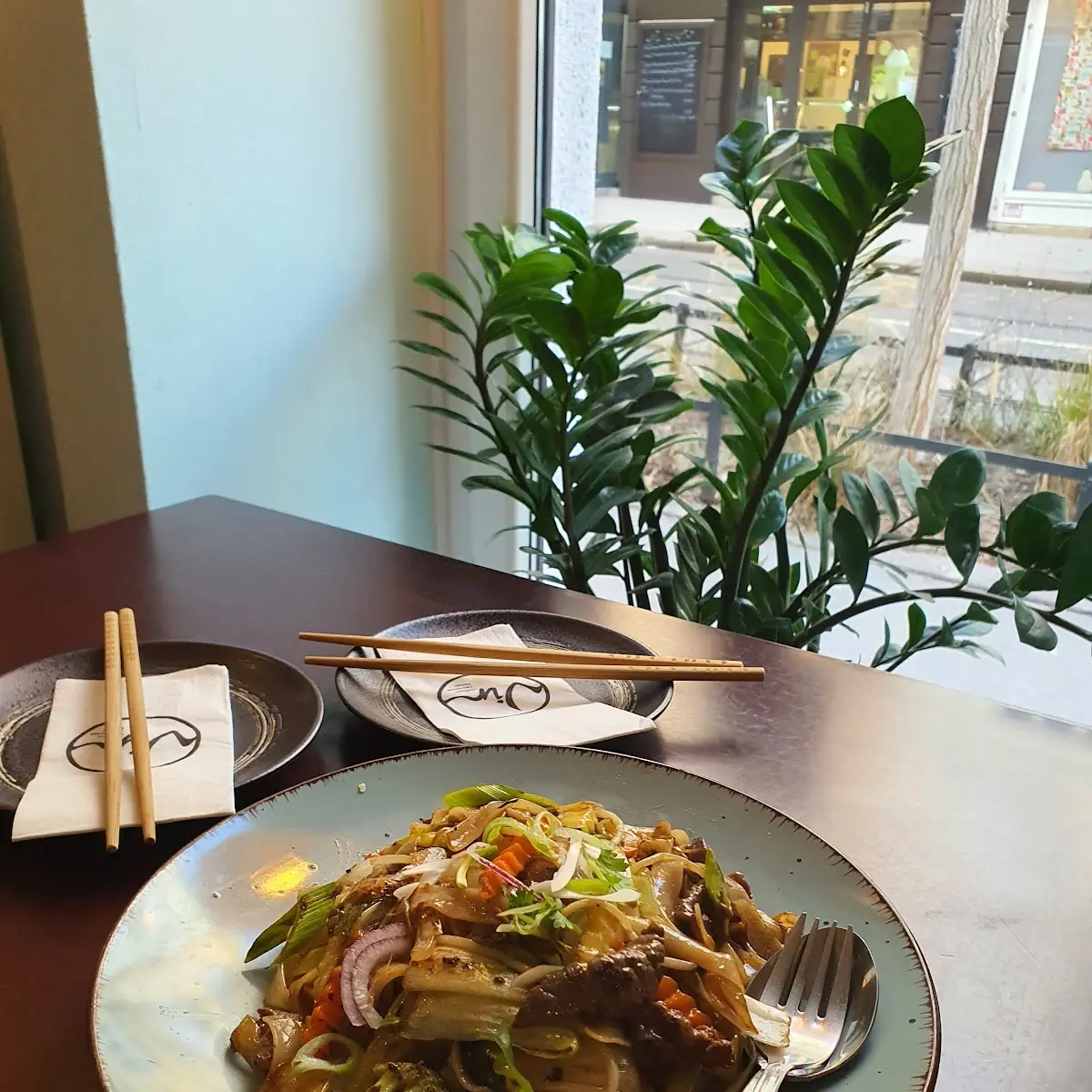 Noodles with Beef Salad