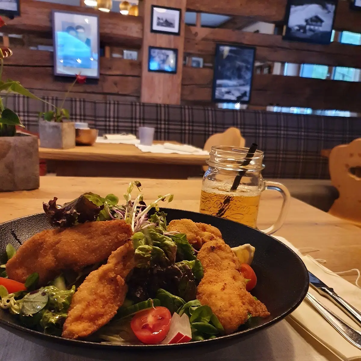 Backhendl Auf Vogerlsalat