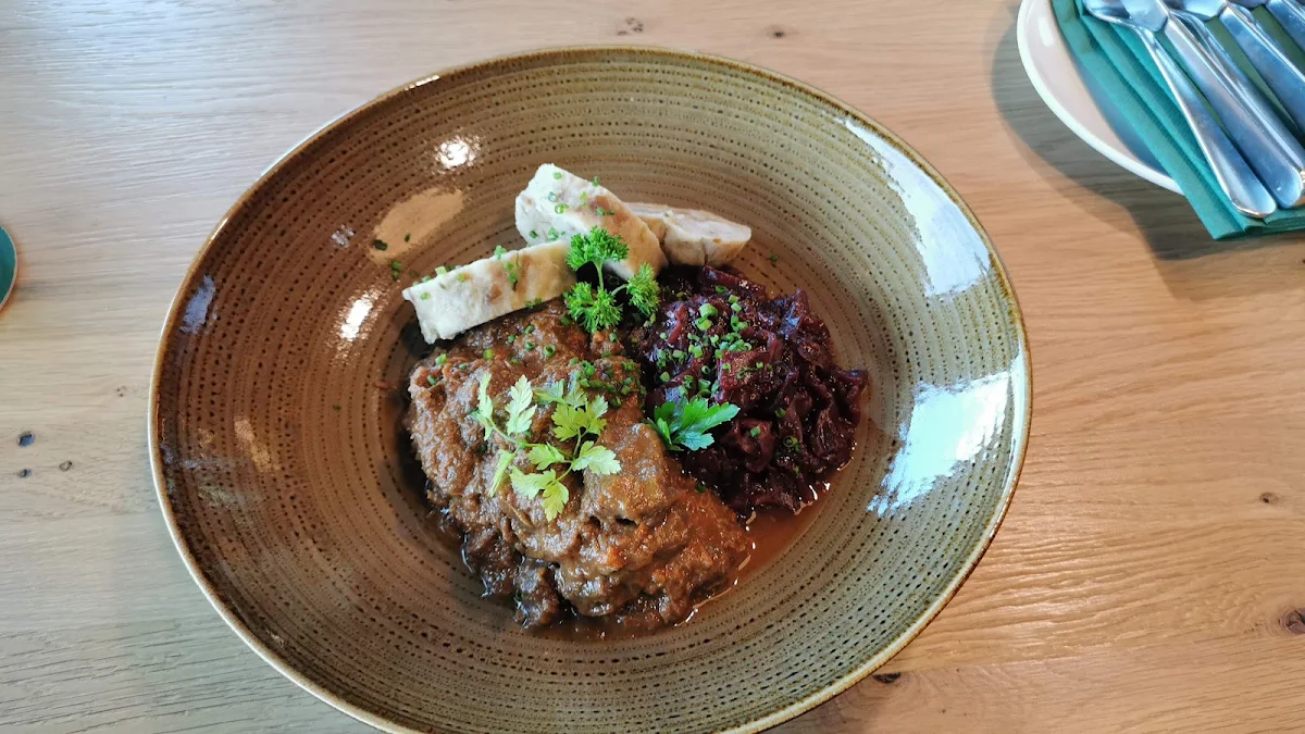 Hirsch- Gulaschsuppe