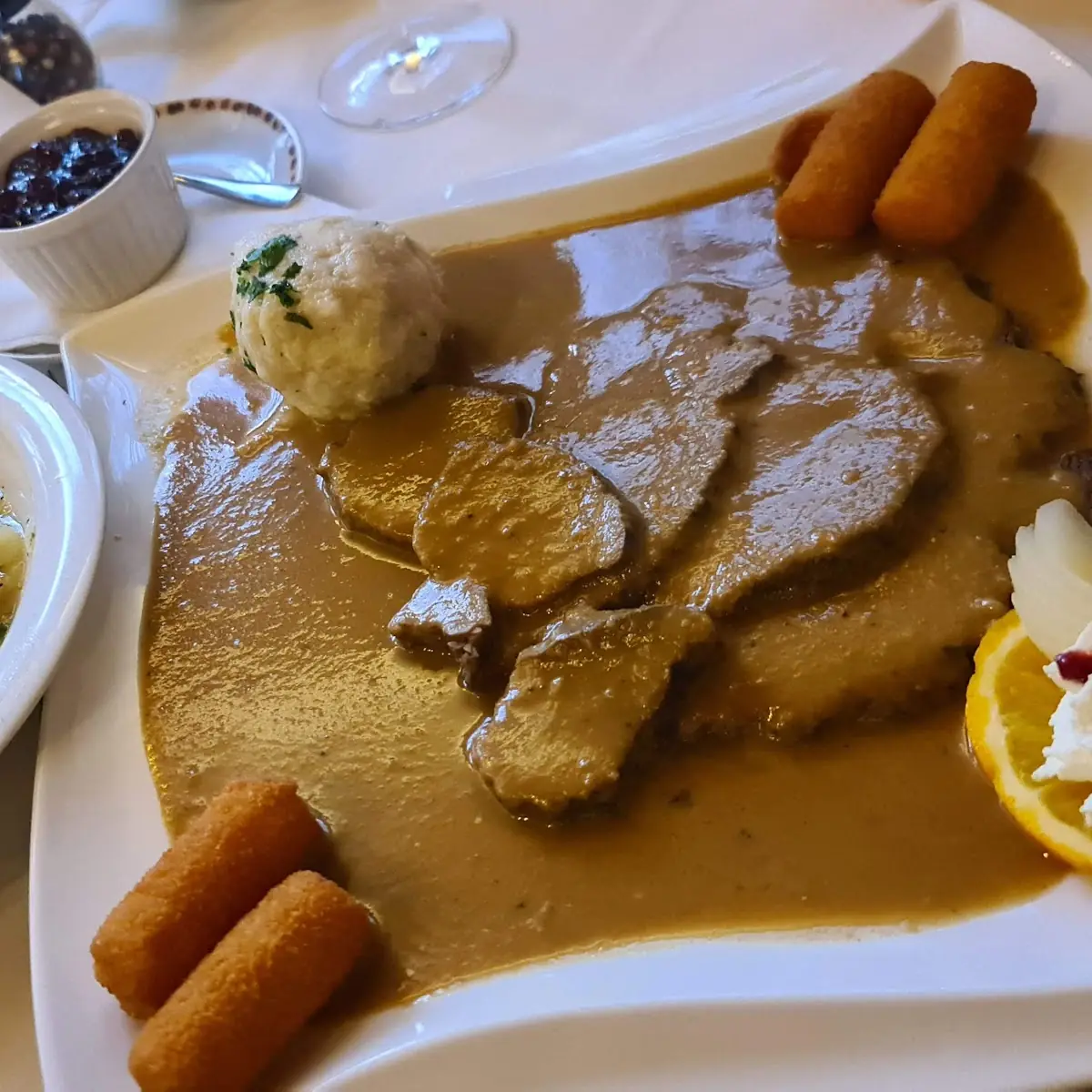 Rehschnitzel Wurzelgemüsesaft