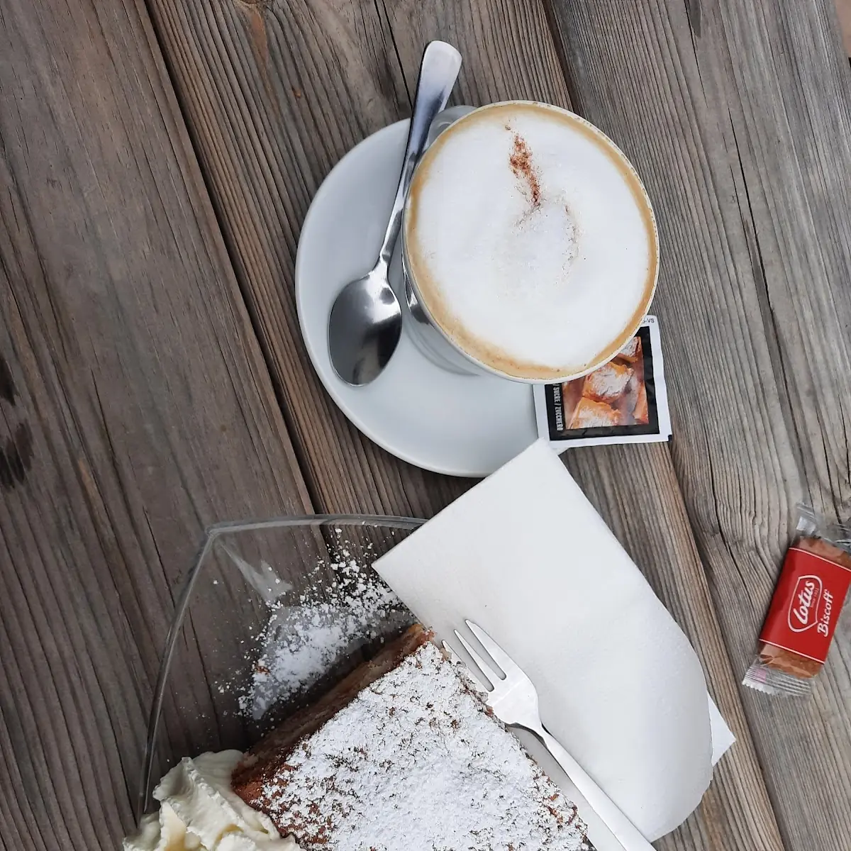 Pfirsich-marmorkuchen